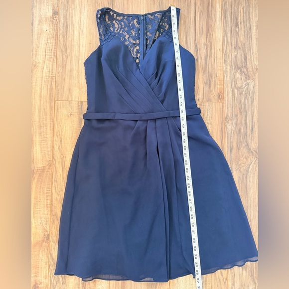 David's Bridal Navy Marine Blue Midi Sleeveless Lace Back Bridesmaid Dress 10 - Picture 8 of 9